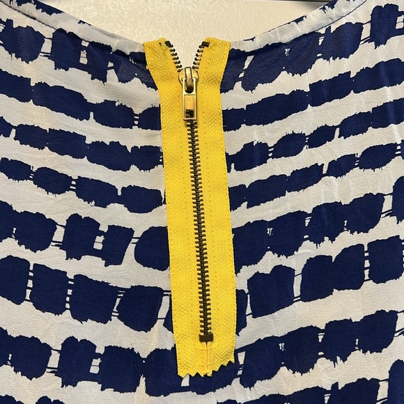 Flynn and Rose Anthropology 100 % Silk top - Picture 5 of 7